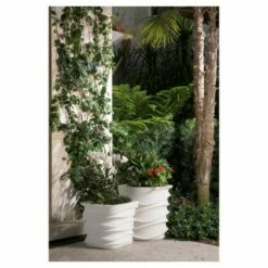 26" Contour Eye Am Planter - Crescent Garden Black