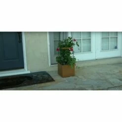 Ultimate Innovations Square Self-Watering Tower Green