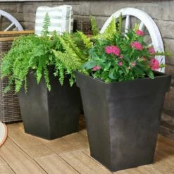 Sunnydaze Decor Sunnydaze Modern Decorative Indoor/Outdoor Galvanized Steel Planters for Planting Flowers, Plants, and Herbs - 13.75" Square - Charcoal - 2-Pack