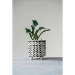 8" x 8" Round Stoneware Footed Planter Black/White - 3R Studios