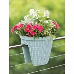 Weave Round Railing Planter, 11 Inch - Gardener's Supply Company