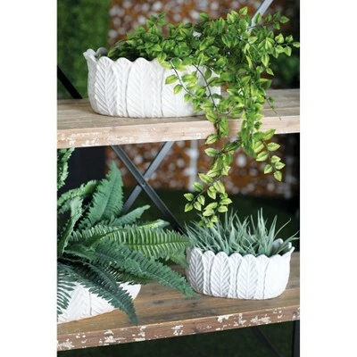 Set of 3 Modern Leaf Design Stoneware Planters White - Olivia & May 3 Set of 3 Modern Leaf Design Stoneware Planters White - Olivia & May